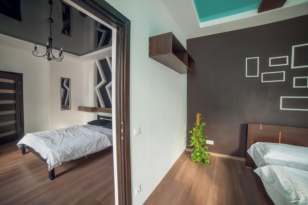 Apartments Zefir Lviv Exterior photo